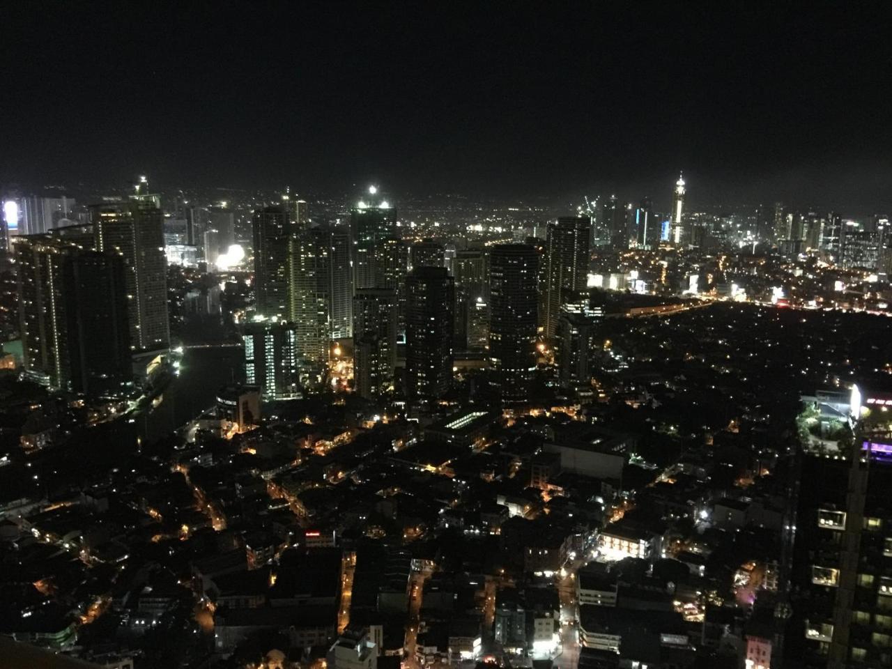 Seven Doors Aparthotels In Gramercy Makati Makati City Exterior foto