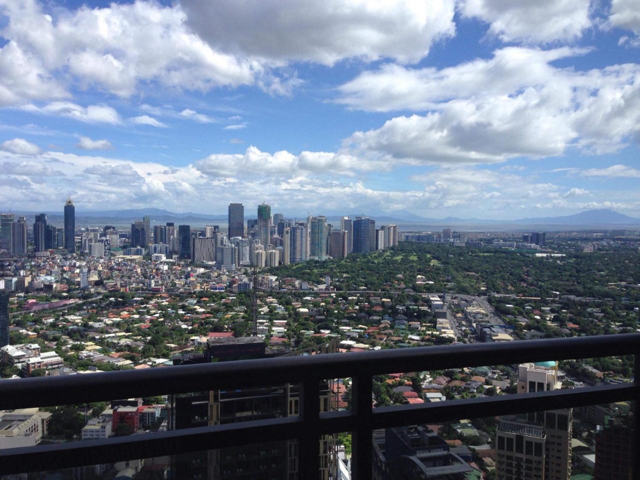 Seven Doors Aparthotels In Gramercy Makati Makati City Exterior foto
