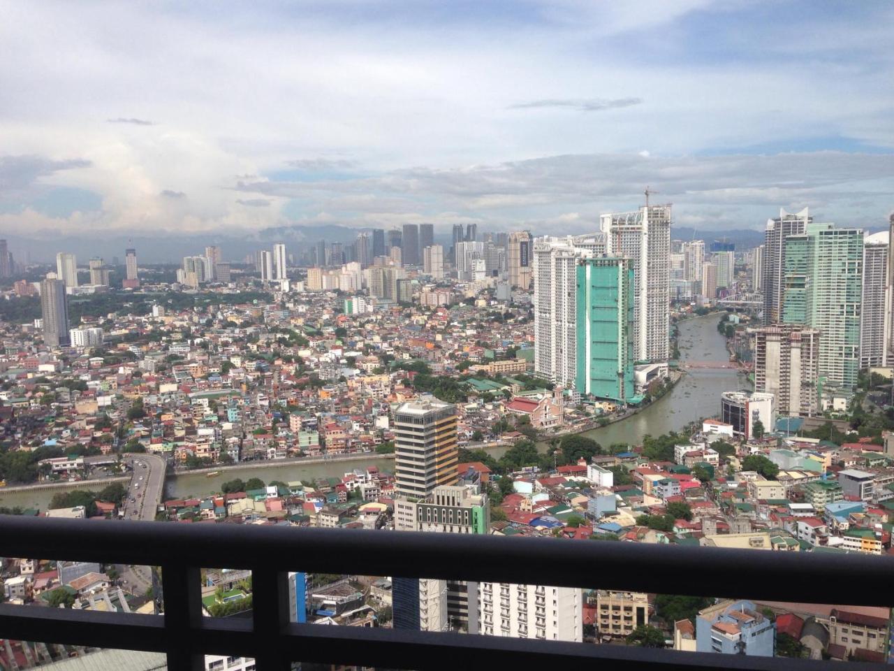 Seven Doors Aparthotels In Gramercy Makati Makati City Exterior foto